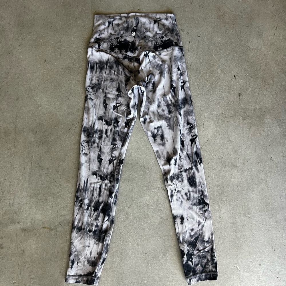 lululemon align 25” diamond dye legging XS size 4 tie dye